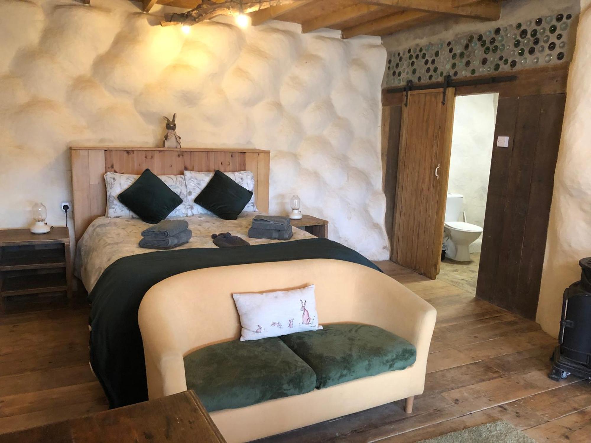 Rabbits 1Or 2 Bedroom Hobbit Style Hillset Earthen Dartmoor Eco Home South Brent Екстериор снимка