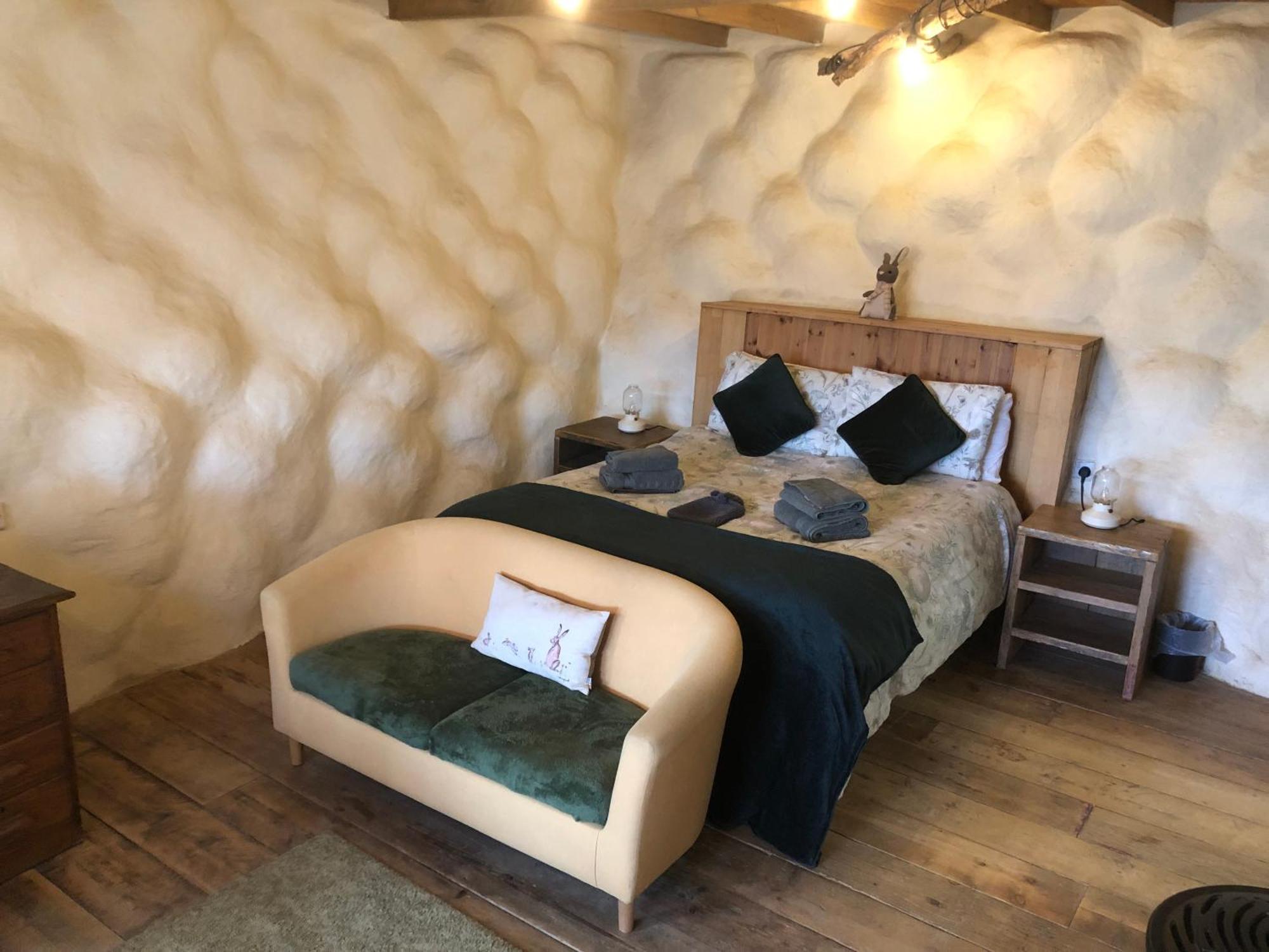 Rabbits 1Or 2 Bedroom Hobbit Style Hillset Earthen Dartmoor Eco Home South Brent Екстериор снимка